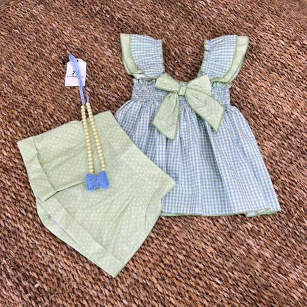 conjunto niña vichy verde y azul cadaques de short lunares de la firma española de moda infantil la martinica verano 2024
