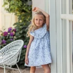 VESTIDO TROVADOR ESTAMPADO FLORAL VERDE Y AZUL, YOEDU VERANO 2025