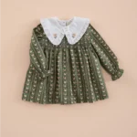 VESTIDO CUELLO BORDADO RAYAS FLOR VERDE MUSGO, MI CANESU INVIERNO INVIERNO 2025, MODA INFANTIL ESPAÑOLA