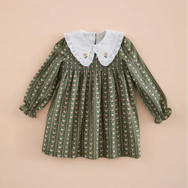 VESTIDO CUELLO BORDADO RAYAS FLOR VERDE MUSGO, MI CANESU INVIERNO INVIERNO 2025, MODA INFANTIL ESPAÑOLA
