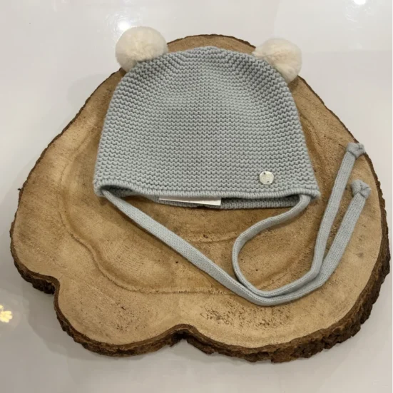 GORRO VERDE MINT PUNTO, DOS POMPONES CRUDO BEIGE, PAZ RODRIGUEZ INVIERNO 2025