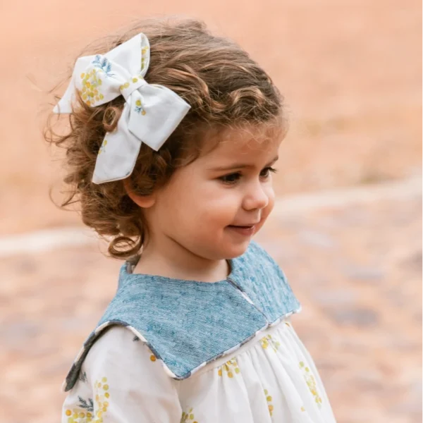 lazo de pelo estampado mimosa, manuela montero invierno 2025, moda infantil española