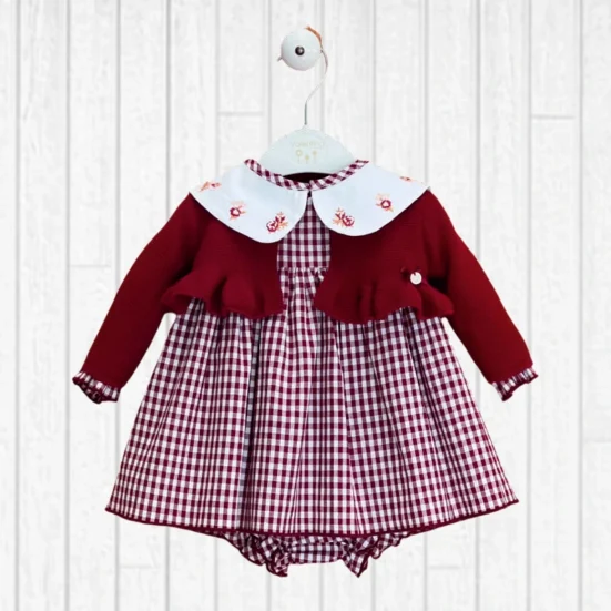 conjunto de vestido con braga vichy borgoña , jesusito vichy borgoña coleccion Paris, valentina bebes invierno 2025/26, incluye bolero rojo borgoña, moda infantil española