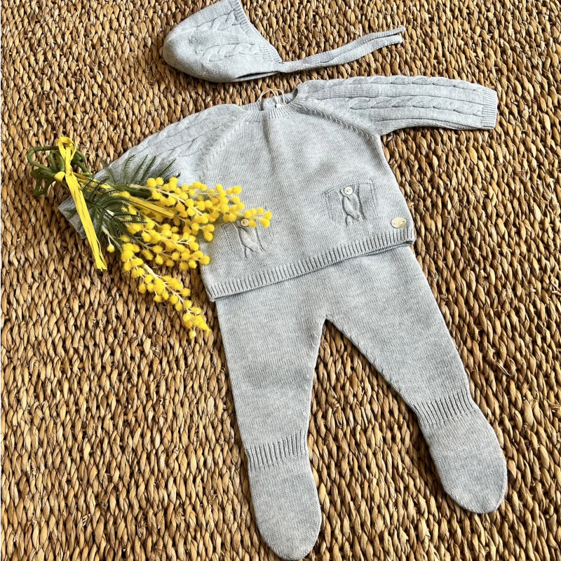 conjto-polaina-punto-celeste-empolvado conjunto bebe celeste empolvado punto polaina, martin aranda invierno 2025, moda infantil española