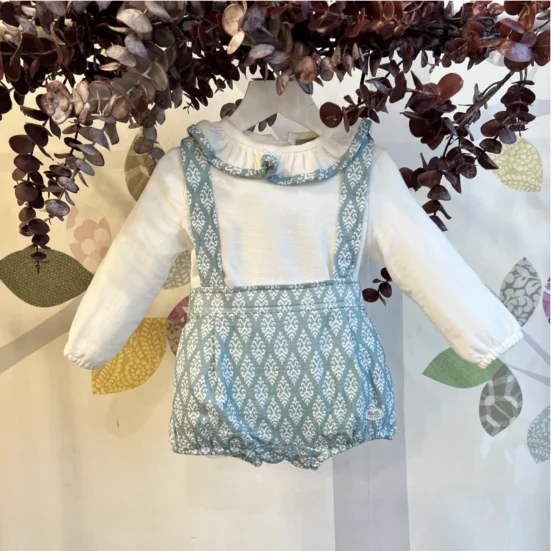 CONJUNTO BOMBACHO TIRANTES TURQUESA DIBUJO GEOMÉTRICO BLANCO ROTO, JOSE VARON INVIERNO 2025, MODA INFANTIL ESPAÑOLA