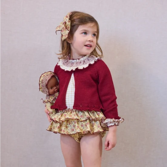 conjunto niña real braga volantes flores, camisa cuadros cuello nido abeja, la martinica invierno 2025, moda infantil española