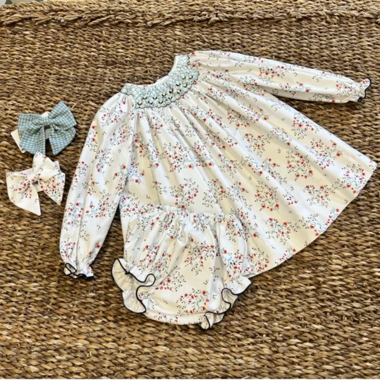 jesusito rama punto smock nido abeja, manuela montero invierno 2025, moda infantil española