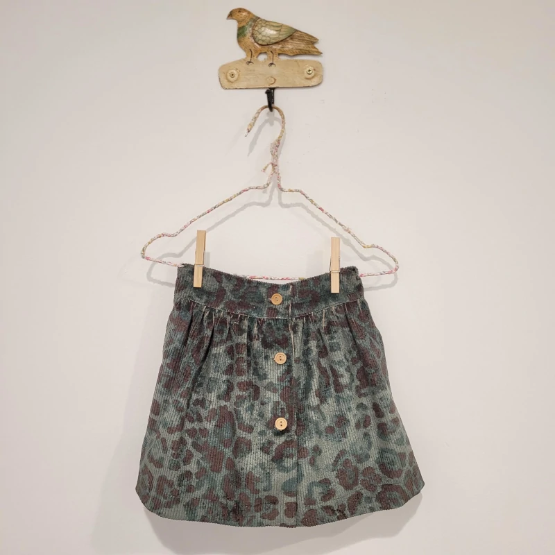 mia-lia-900325-falda-camuflaje falda camuflaje mia y lia, moda infantil española, invierno 2025