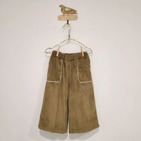 pantalon capri pana kaki mia lia, invierno 2025, moda infantil española