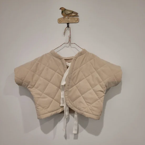 KIMONO BRIGO PANA CRUDO MIA LIA, INVIERNO 2025 MODA INFANTIL ESPAÑOLA