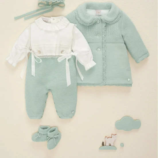 conjunto bebe minino pelele verde desmontable y body crudo, paz rodriguez invierno 2025, moda infantil española